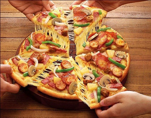 Pizza bao nhiêu calo? Ăn pizza có gây béo không?