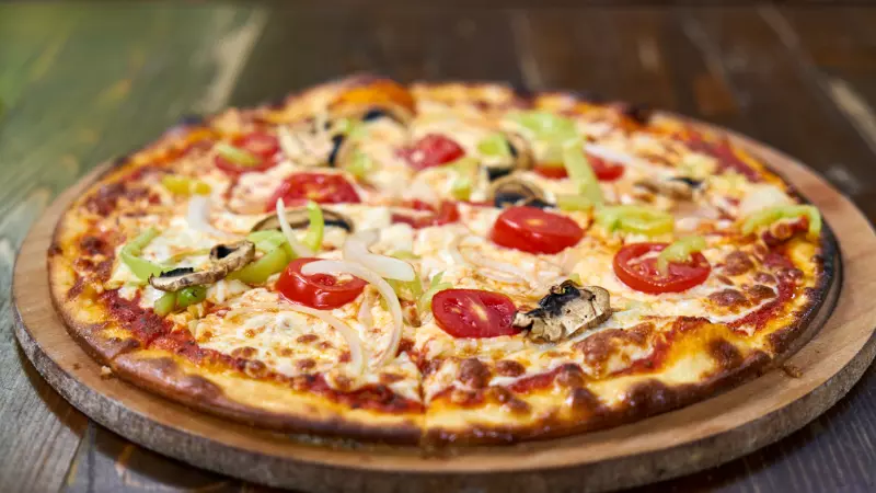 Pizza bao nhiêu calo? Ăn pizza có gây béo không?