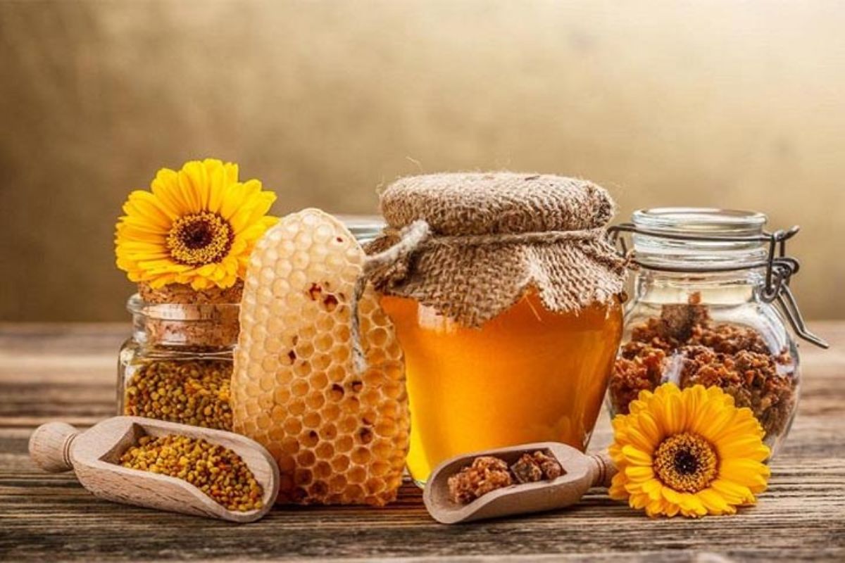 Mật ong bao nhiêu calo? Ăn mật ong có béo không?
