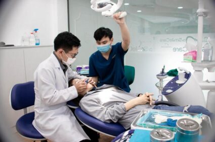 kiểm tra răng miệng định kỳ