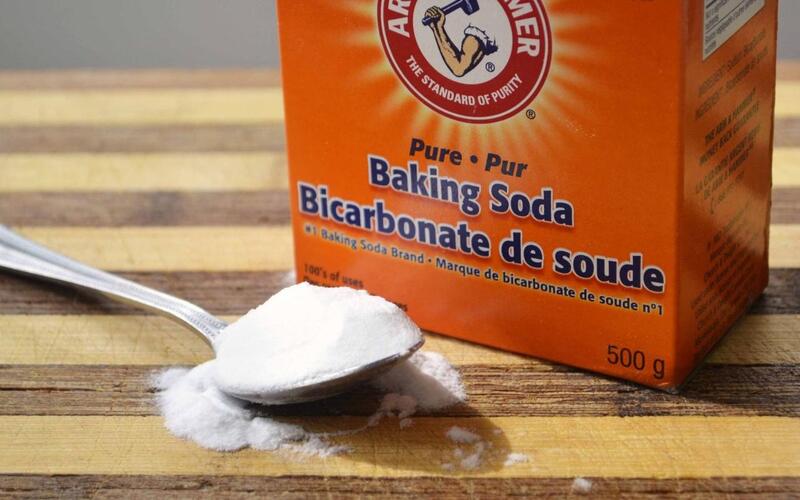 cách làm trắng răng tại nhà bằng baking soda
